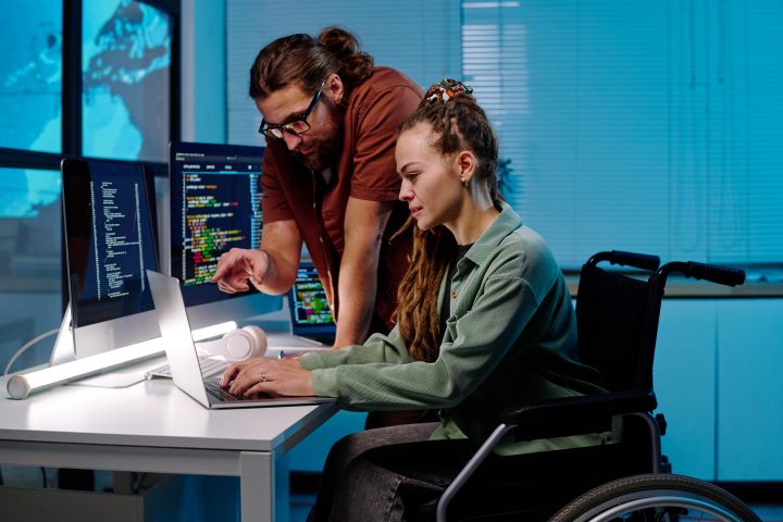 WCAG 2.1 – Kryterium 2.5.6 – Równoległy mechanizm wprowadzania danych (Poziom AAA)